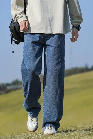 Autumn men's jeans loose and breathable solid color casual straight leg pants, a must-have cool and handsome for high street you